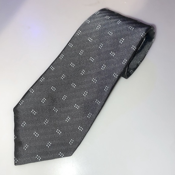 Giorgio Armani Silk Tie - Picture 1 of 7